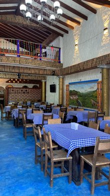 La Milagrosa fonda-bar