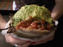 La Reina Antioqueña Arepas Y Parrilla