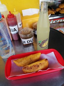 Las Empanadas El Arepaze Chocolero