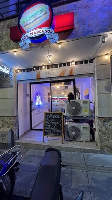 Los Marcanos Comida Venezolana