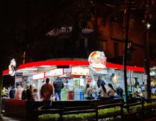 Los Perritos | Perros Calientes y Hamburguesas Sede Envigado La Paz