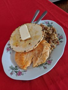 Los Pinos Cafeteria y Restaurante