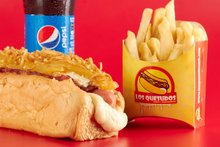 Los Quesudos Perros y Hamburguesas sede Buenos Aires