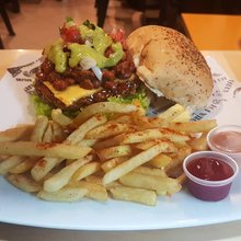 Mangu Burger