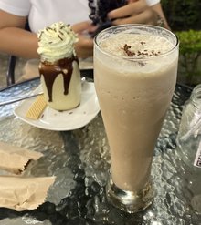 Marrón