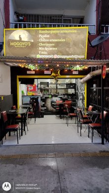 MOGOYO'S Smoked Burgers