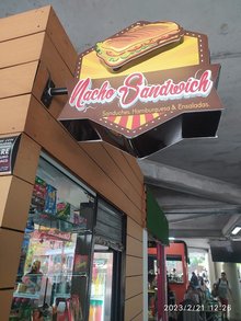 Nacho Sandwich - Sanduches, Amburguesa & Ensaladas