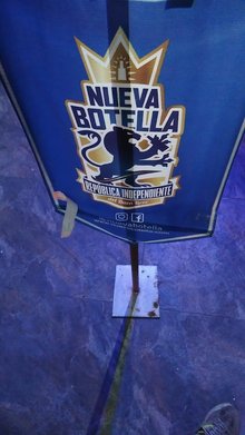 Nueva botella laureles