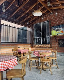 Pizzeria, Casertano Tradizione Italiana