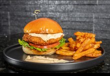 PRIMES Hot’s & Burgers