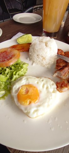 Restaurante Punto Rico. Alitas & Jugos Naturales