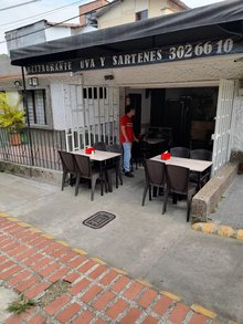 RESTAURANTE UVA Y SARTENES