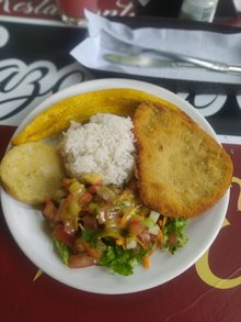 Sazón de Casa M&E
