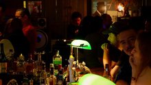 Siete Pulgadas Listening Bar