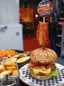 Smokey BBQ-GRILL
