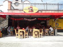 Tata's Burgers y Pizza
