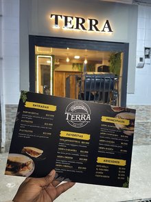 TERRA• arepas rellenas
