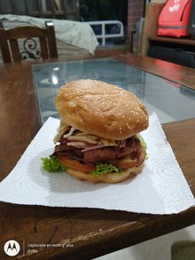 Tonnyburgeryasados