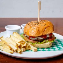 TREMENDA Burger & Grill