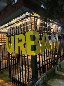 Urban house street food