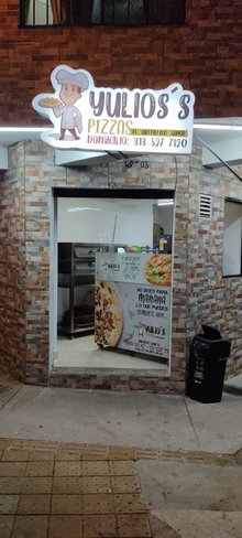 Yulio's Pizzas